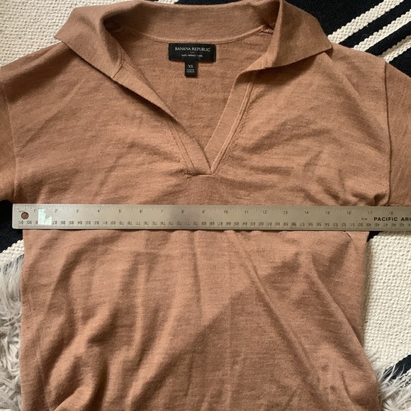 Banana Republic Merino wool tan brown collared long sleeve v neck - Picture 4 of 4